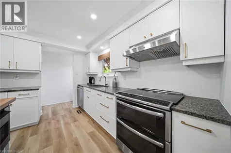 2306 Devon Road Oakville ON L6J 5R4