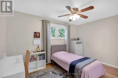 1865 Arizona Avenue Ottawa ON K1H 6Z5