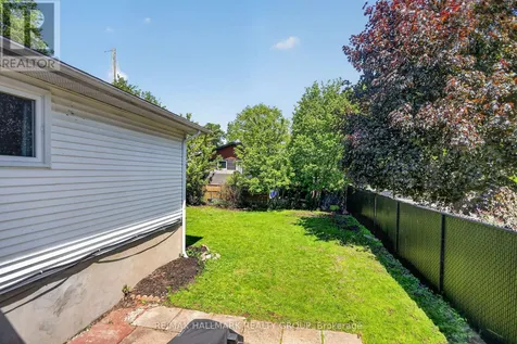 1865 Arizona Avenue Ottawa ON K1H 6Z5