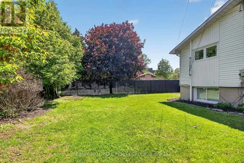 1865 Arizona Avenue Ottawa ON K1H 6Z5