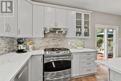 21 Avonmore Crescent Ottawa ON K2G 6J7