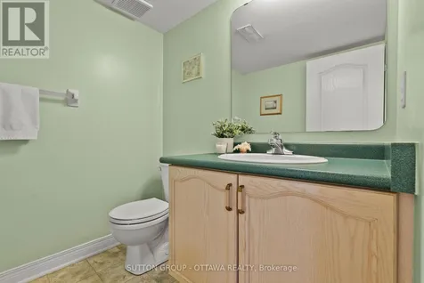 21 Avonmore Crescent Ottawa ON K2G 6J7