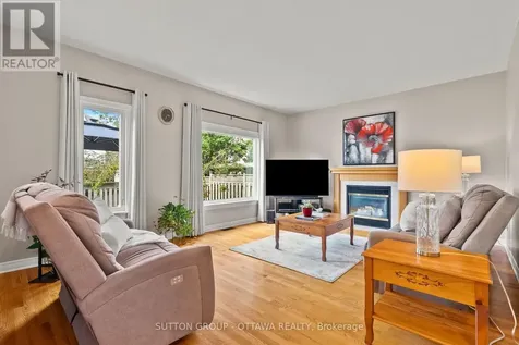 21 Avonmore Crescent Ottawa ON K2G 6J7