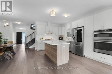 657 Benninger Drive Kitchener ON N2E 0J2