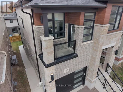 657 Benninger Drive Kitchener ON N2E 0J2