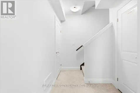 657 Benninger Drive Kitchener ON N2E 0J2