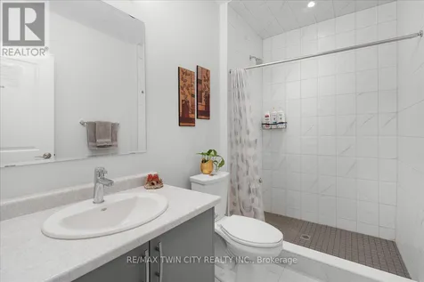 657 Benninger Drive Kitchener ON N2E 0J2