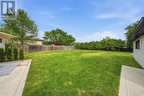 92 Fairview Drive Brantford ON N3R 2W9