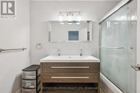 288 Westcourt Place Waterloo ON N2L 2R7