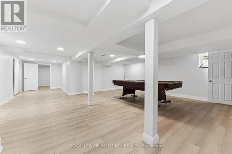 1873 Fairbanks Avenue Ottawa ON K1H 5X6