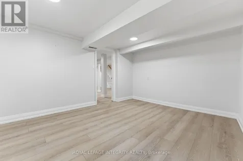 1873 Fairbanks Avenue Ottawa ON K1H 5X6