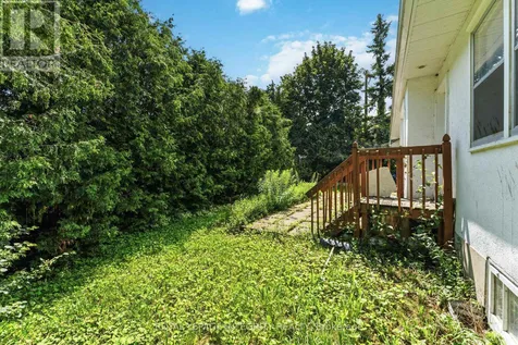 1873 Fairbanks Avenue Ottawa ON K1H 5X6