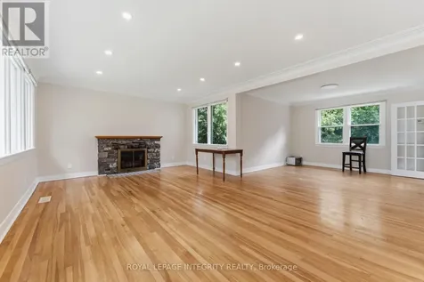1873 Fairbanks Avenue Ottawa ON K1H 5X6