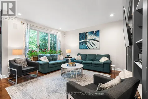 8 Glenrill Place Ottawa ON K2M 2T6