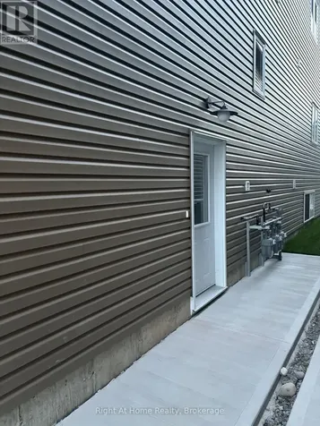 576 Guelph Street Kitchener ON N2H 5Y4