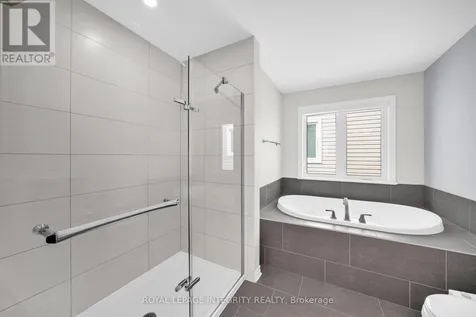 573 Egret Way Ottawa ON K2J 0E3