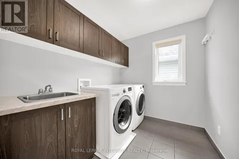 573 Egret Way Ottawa ON K2J 0E3
