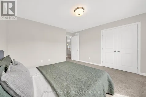 573 Egret Way Ottawa ON K2J 0E3