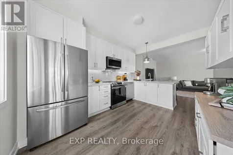 293 Anyolite Private Ottawa ON K2J 7J4