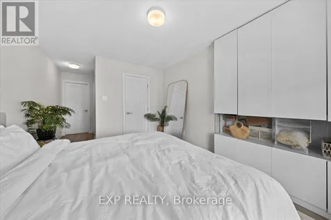 293 Anyolite Private Ottawa ON K2J 7J4