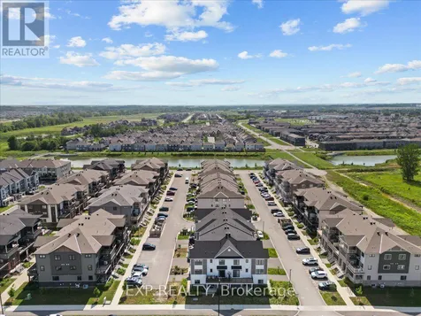 293 Anyolite Private Ottawa ON K2J 7J4