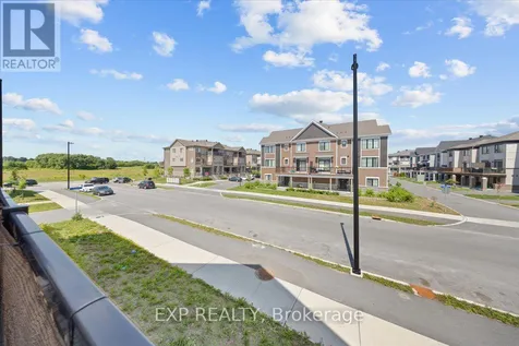 293 Anyolite Private Ottawa ON K2J 7J4