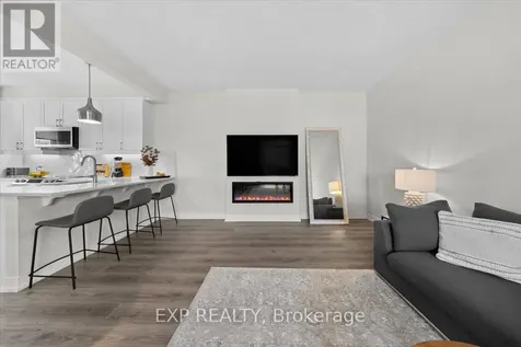 293 Anyolite Private Ottawa ON K2J 7J4