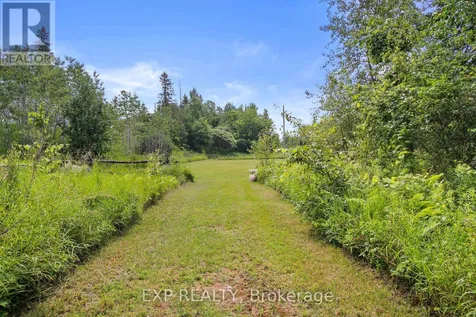 1798 Burnt Lands Road Ottawa ON K0A 1L0