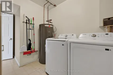 215 Parkdale Avenue Ottawa ON K1Y 4T8
