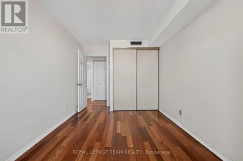 215 Parkdale Avenue Ottawa ON K1Y 4T8