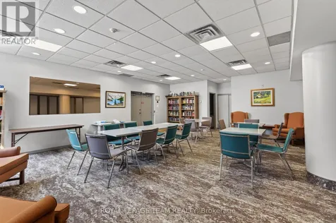 215 Parkdale Avenue Ottawa ON K1Y 4T8