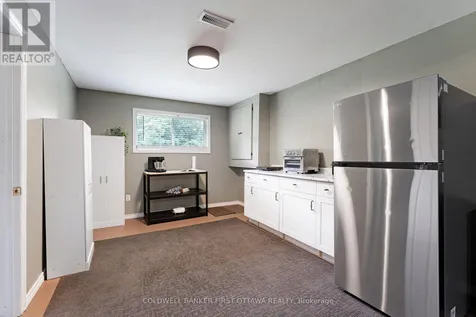 3800 Wolf Grove Road Lanark Highlands ON K0G 1K0