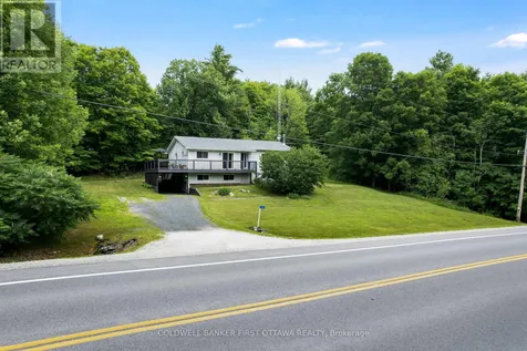 3800 Wolf Grove Road Lanark Highlands ON K0G 1K0