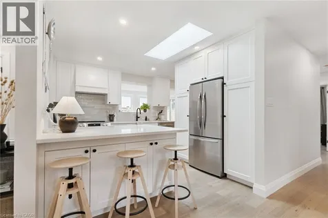 1414 Dewbourne Crescent Burlington ON L7M 1E7