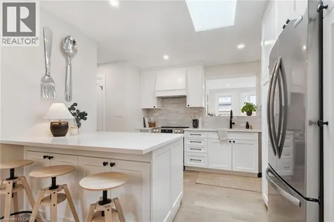 1414 Dewbourne Crescent Burlington ON L7M 1E7