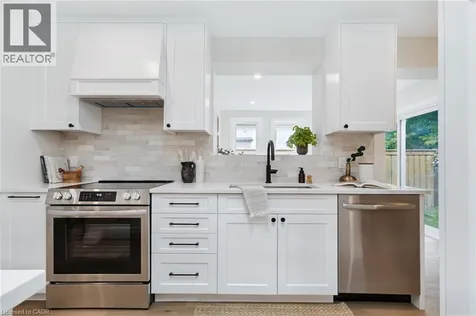 1414 Dewbourne Crescent Burlington ON L7M 1E7