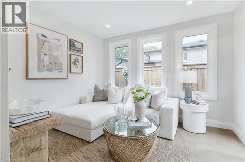1414 Dewbourne Crescent Burlington ON L7M 1E7