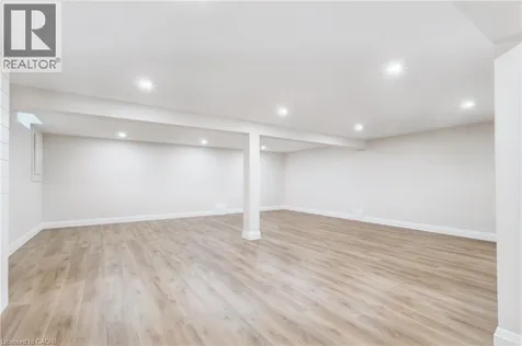 1414 Dewbourne Crescent Burlington ON L7M 1E7