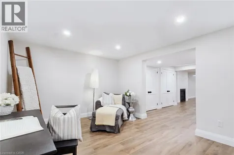 1414 Dewbourne Crescent Burlington ON L7M 1E7