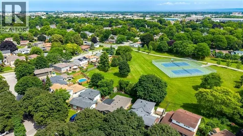 1414 Dewbourne Crescent Burlington ON L7M 1E7