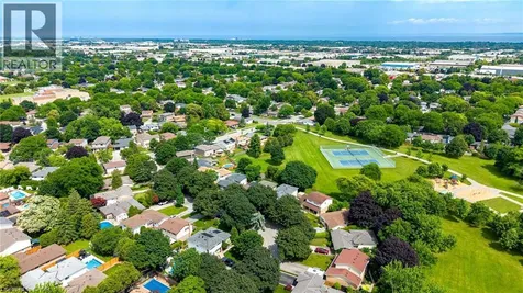 1414 Dewbourne Crescent Burlington ON L7M 1E7