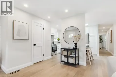 1414 Dewbourne Crescent Burlington ON L7M 1E7