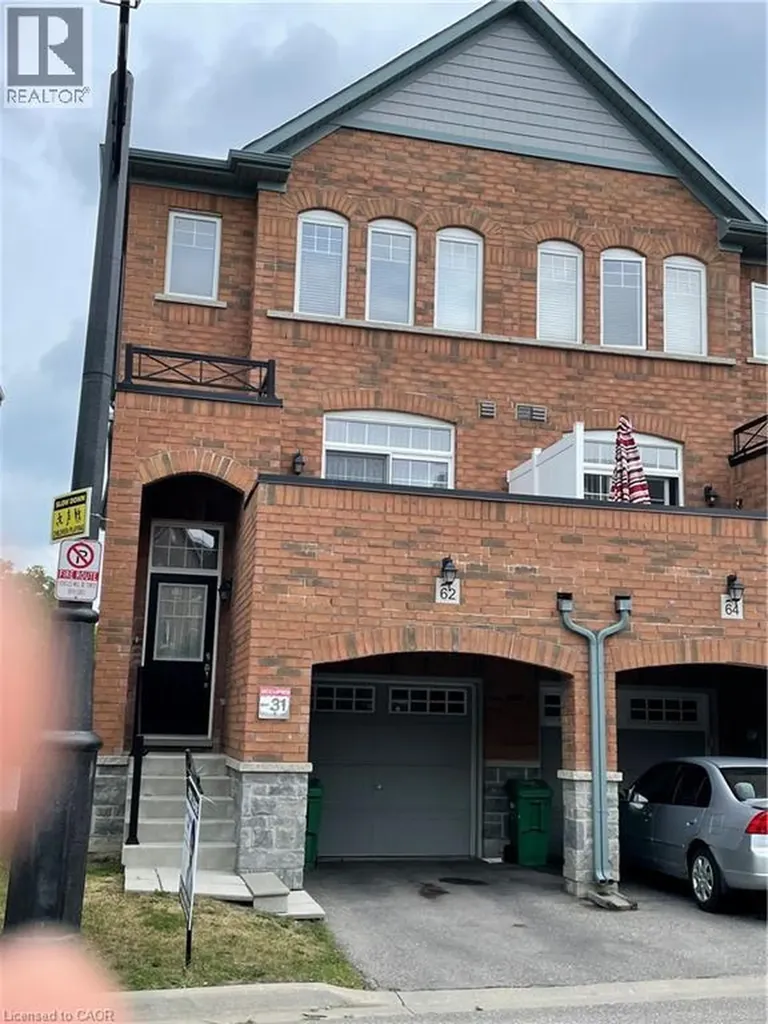 62 Magdalene Crescent Brampton ON L6Z 0G8