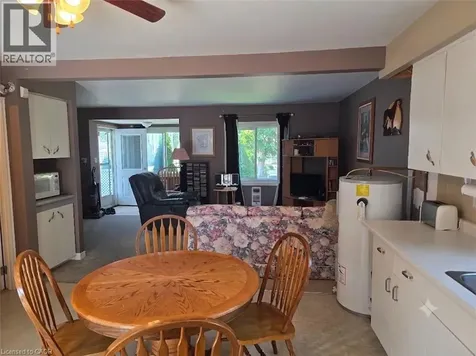 135 Mcarthur Avenue Welland ON L3B 2J8
