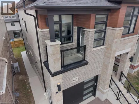 657 Benninger Drive Kitchener ON N2E 0J2