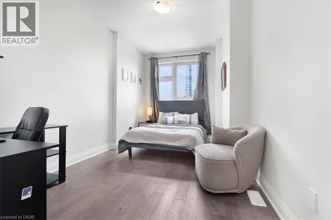 657 Benninger Drive Kitchener ON N2E 0J2