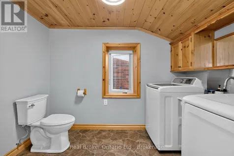 17 Peel Street Penetanguishene ON L9M 1A5