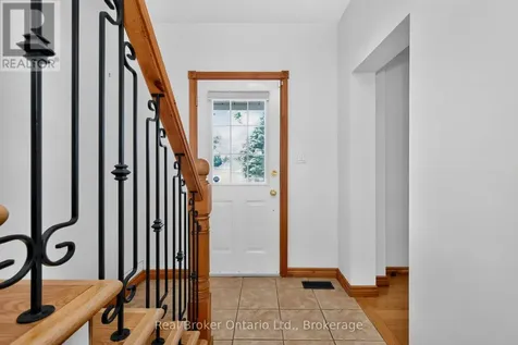 17 Peel Street Penetanguishene ON L9M 1A5