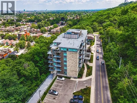479 Charlton Avenue Hamilton ON L8N 0B4