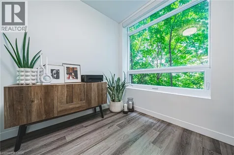 479 Charlton Avenue Hamilton ON L8N 0B4